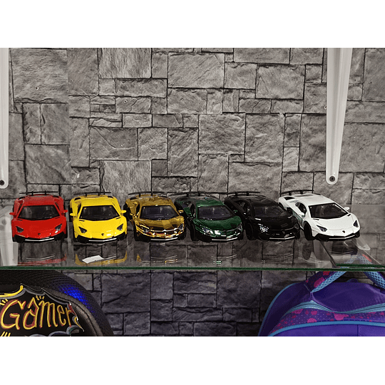Lamborghini Aventador SV Escala 1:32 - Edición Coleccionista Diecast Metal