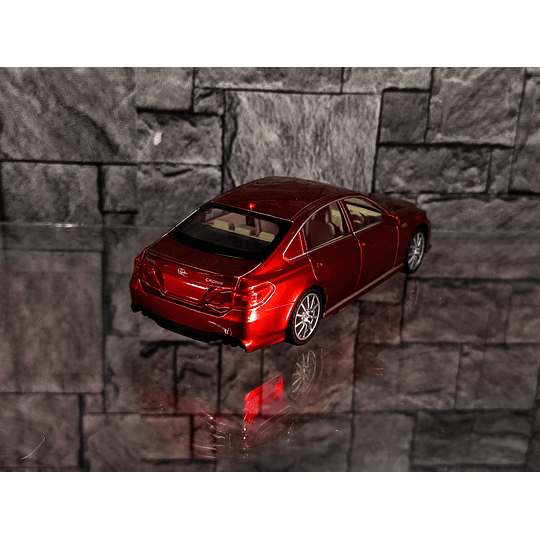 Toyota Crown Luxury Edition Escala 1:32 | Metálico - Full Apertura