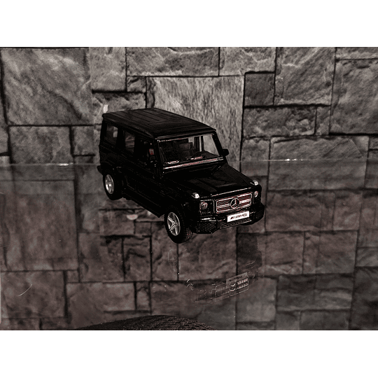 Mercedes-Benz Clase G AMG Escala 1:32 | Metálico - Full Apertura