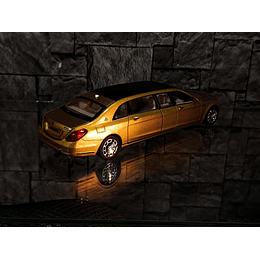 Mercedes-Maybach S650 Pullman Limusina Escala 1:32 | Metálico - Full Apertura