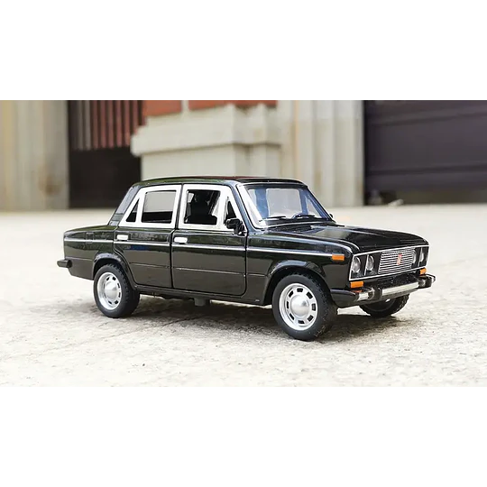 Modelo a Escala LADA 2107 (Blanco) | Miniauto Escala 1:24 | Metal Die-Cast