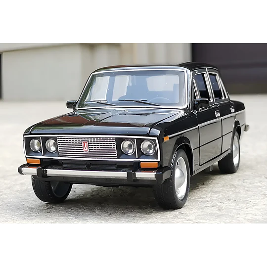 Modelo a Escala LADA 2107 (Blanco) | Miniauto Escala 1:24 | Metal Die-Cast