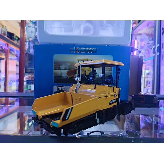 Pavimentadora Full Metal, Escala 1:50 Amarillo
