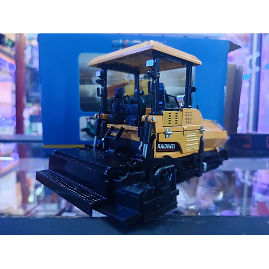 Pavimentadora Full Metal, Escala 1:50 Amarillo