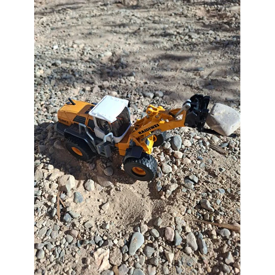 Grua Horquilla Articulada De Alto Tonelaje Escala 1:50 Metal Amarillo
