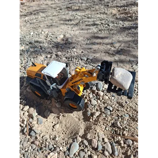 Grua Horquilla Articulada De Alto Tonelaje Escala 1:50 Metal Amarillo