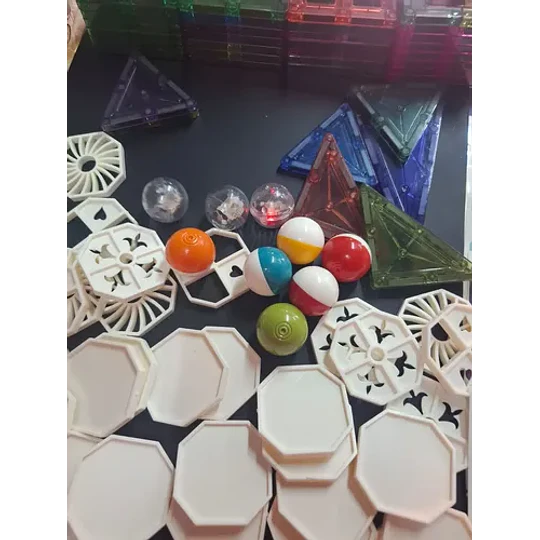 Set 101 Piezas Pista Bolitas Magnéticos 3d, Con Luces