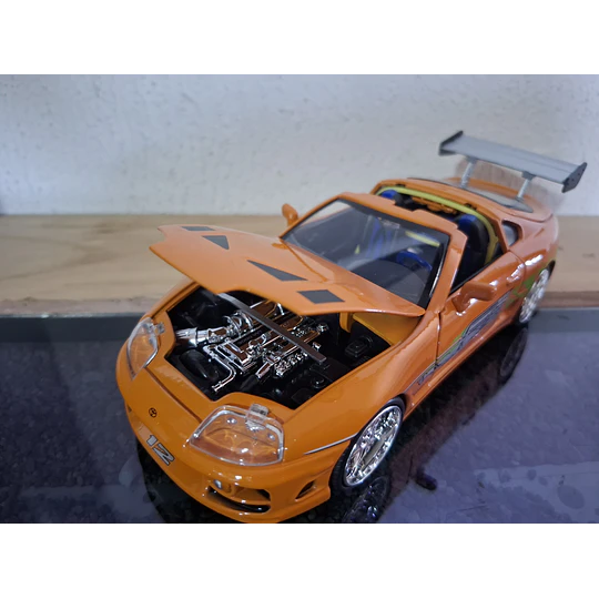 Auto a Escala Toyota Supra Brian O'Conner 1:24 - Fast & Furious Edición 25 Aniversario (Jada Toys)
