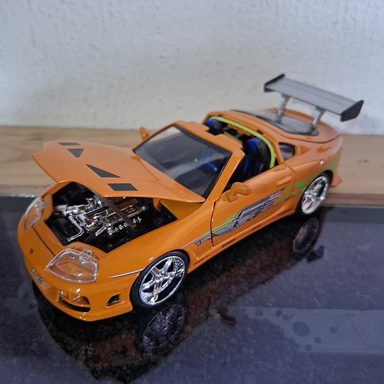 Auto a Escala Toyota Supra Brian O'Conner 1:24 - Fast & Furious Edición 25 Aniversario (Jada Toys)