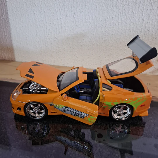 Auto a Escala Toyota Supra Brian O'Conner 1:24 - Fast & Furious Edición 25 Aniversario (Jada Toys)
