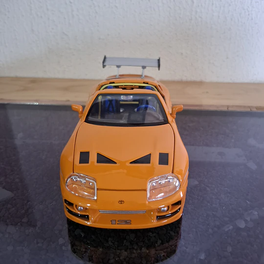 Auto a Escala Toyota Supra Brian O'Conner 1:24 - Fast & Furious Edición 25 Aniversario (Jada Toys)