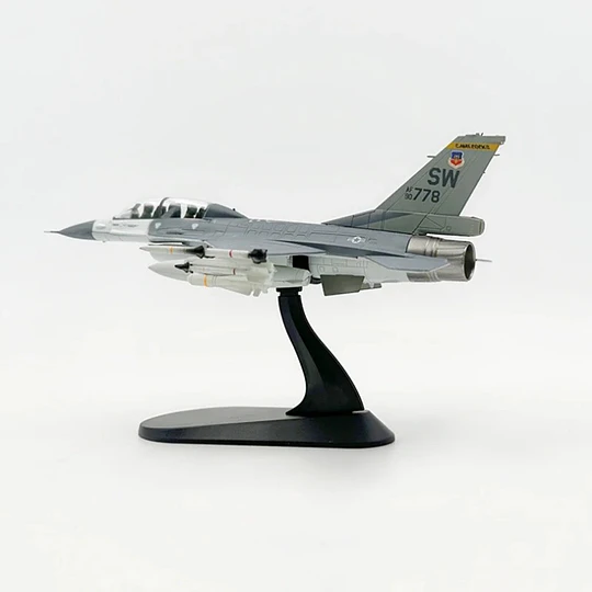 Avión F-16D Fighting Falcon Escala 1:72 Metálico con Base