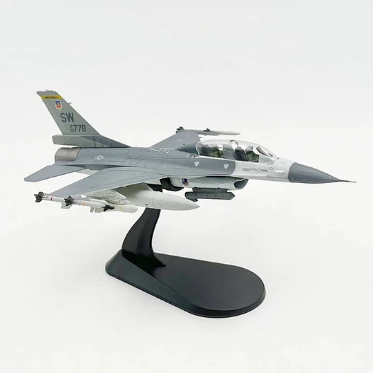 Avión F-16D Fighting Falcon Escala 1:72 Metálico con Base