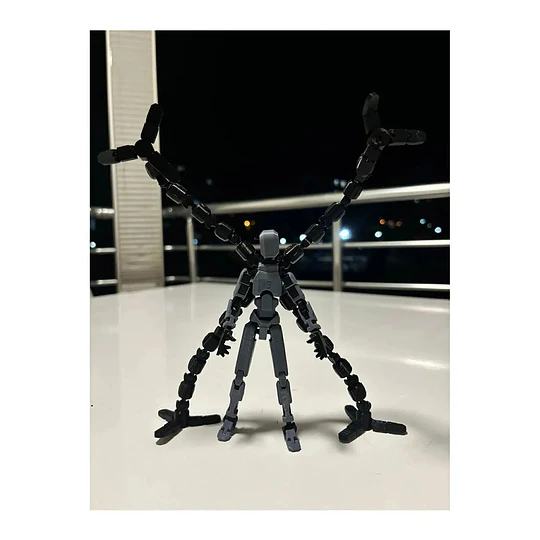 Figura Articulada Dummy 13 con Tentáculos y Armas