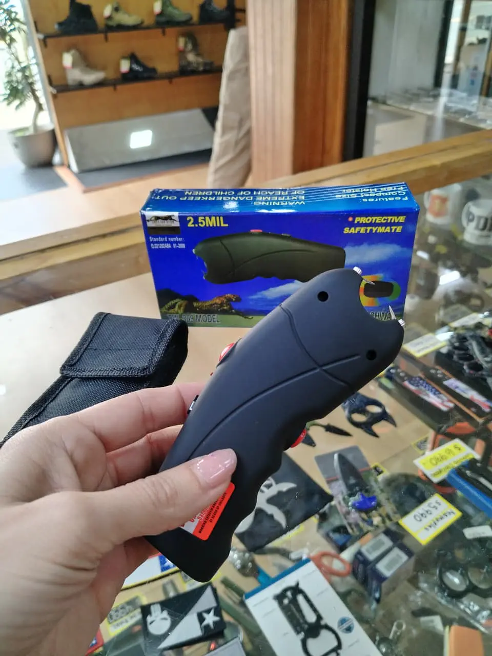 Linterna Electroshock Táctica Recargable, Linterna Taser 1