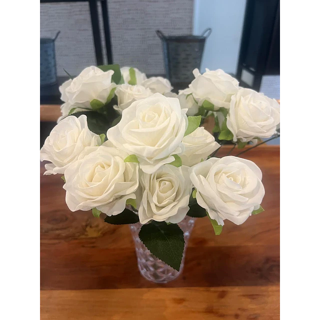 Ramo Rosas Rojas Artificiales 7 Unidades 44cm Terciopelo 20
