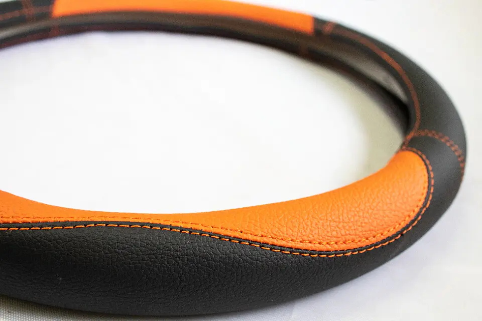 Cubre Volante Eco Cuero Naranja/Negro 5