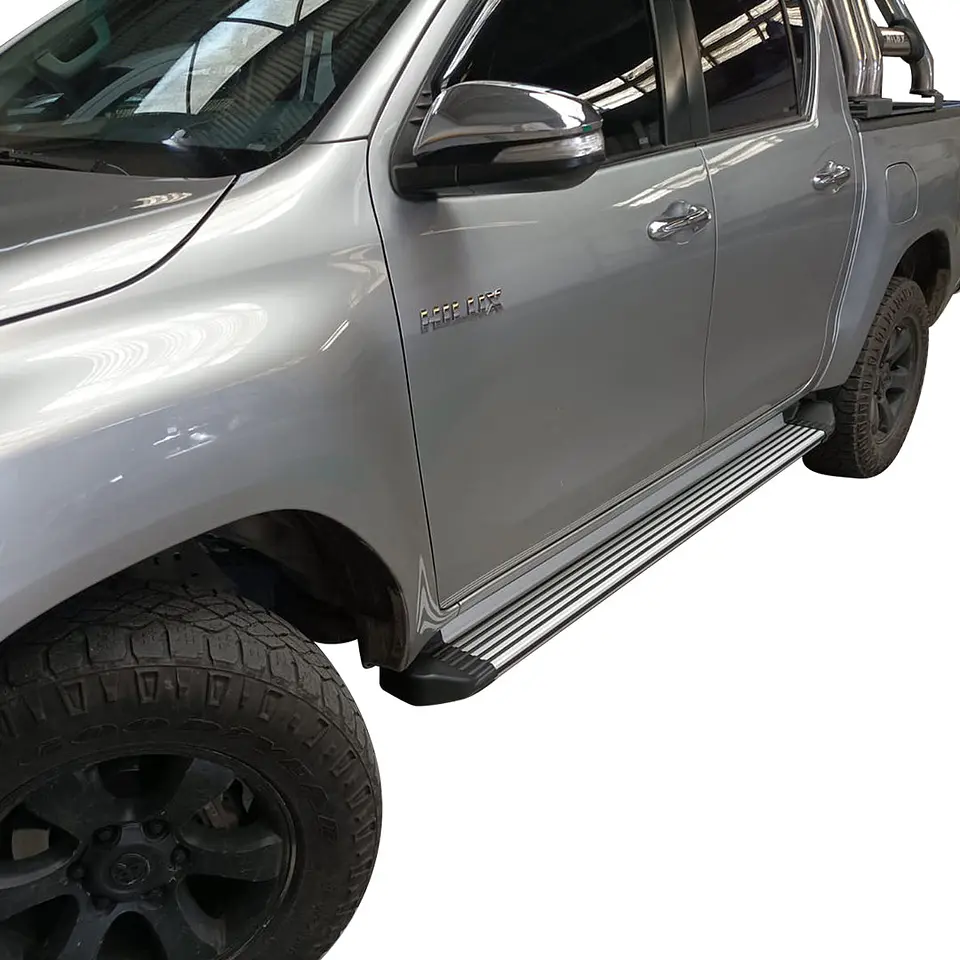 Set de Pisaderas de Aluminio | Toyota Hilux REVO 2016-2024 | Kangaroo Chile 3
