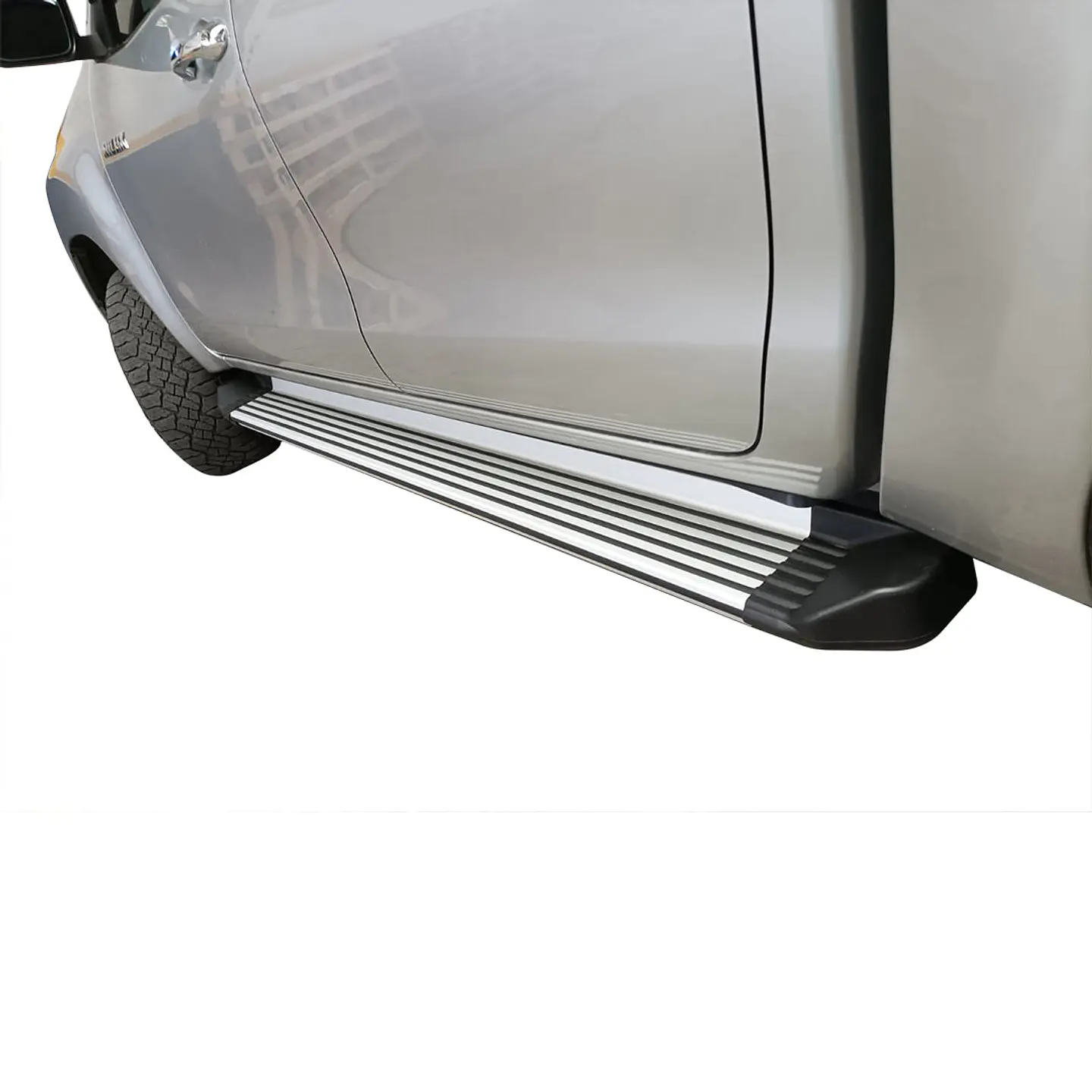 Set de Pisaderas de Aluminio | Toyota Hilux REVO 2016-2024 | Kangaroo Chile 4