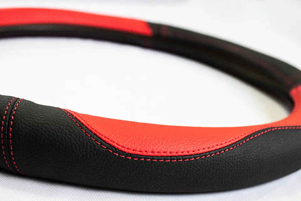 Cubre Volante Eco Cuero Rojo/Negro 5