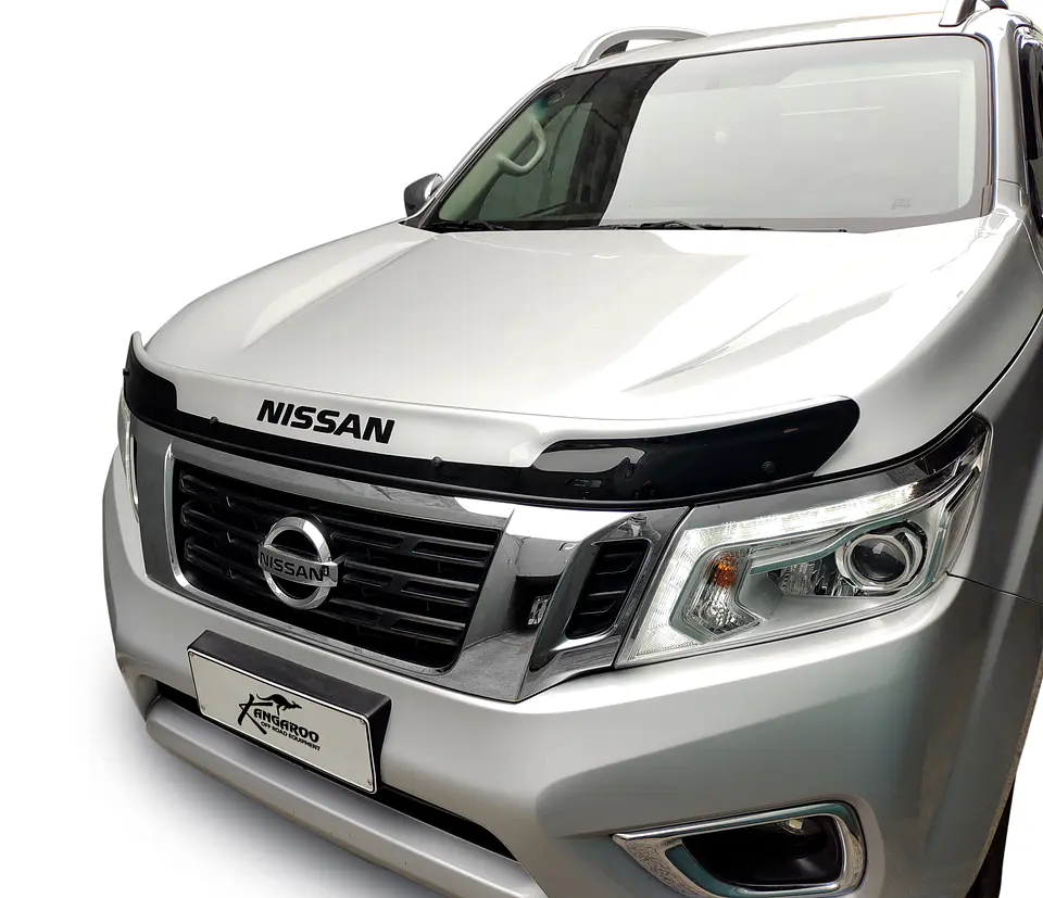 Deflector de Capot | Nissan NP300 | Negro-Plata | Kangaroo Chile 4