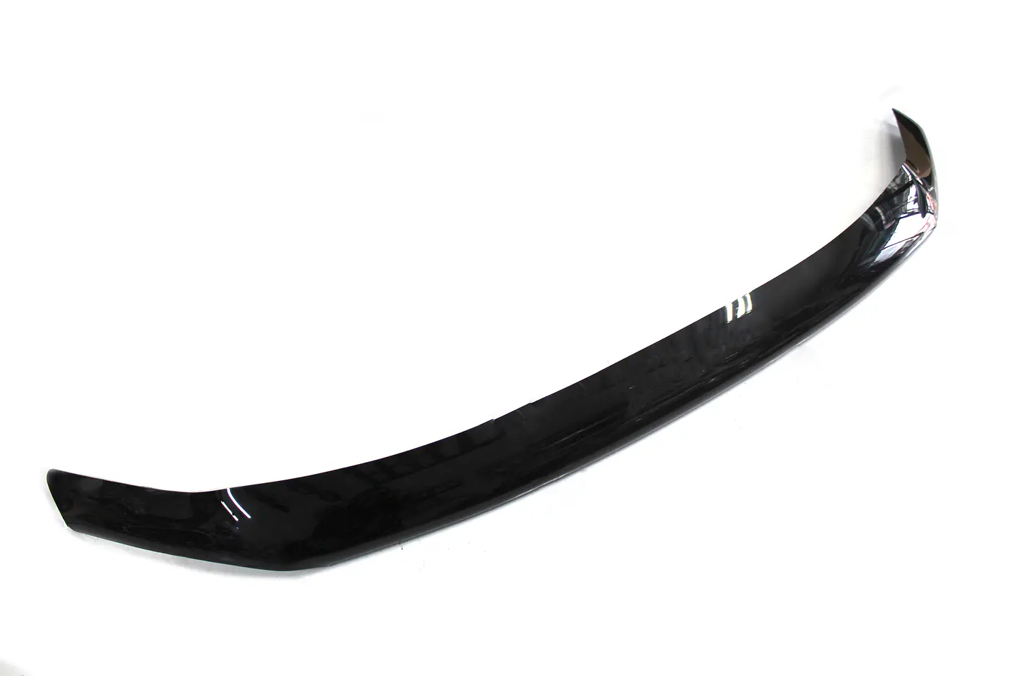 Deflector de Capot | Volkswagen Amarok | Kangaroo Chile 4