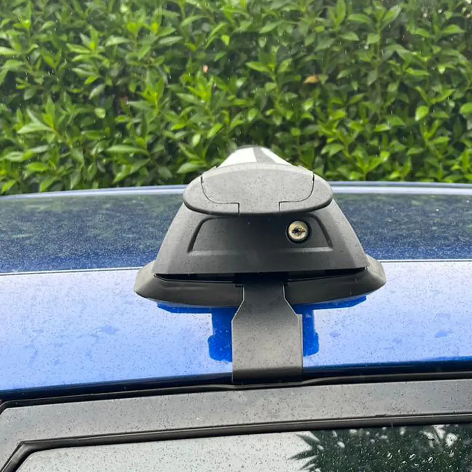 Barra de Techo Transversal Universal Gris para SUV y Camionetas – Seguridad Antirrobo 7
