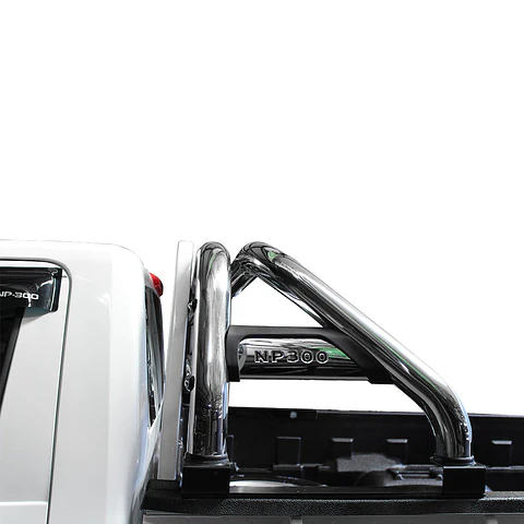 Barra Antivuelco de Acero Inoxidable para Nissan NP300 – Seguridad y Estilo