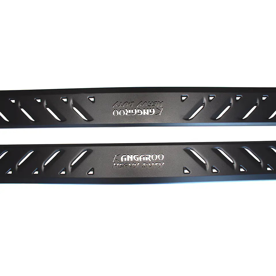 Juego de Pisaderas Toyota Hilux 2016-2024 Shark Heavy Duty | Fierro Negro Resistente 4