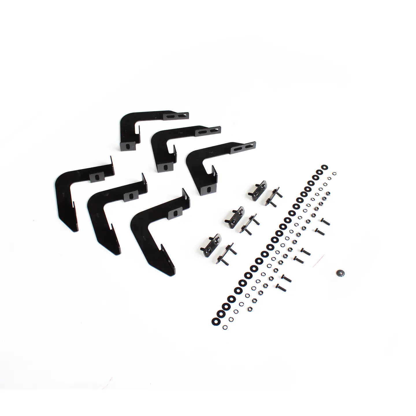 Juego de Pisaderas Mitsubishi L200 2016-2024 Shark Heavy Duty | Fierro Negro Resistente 7