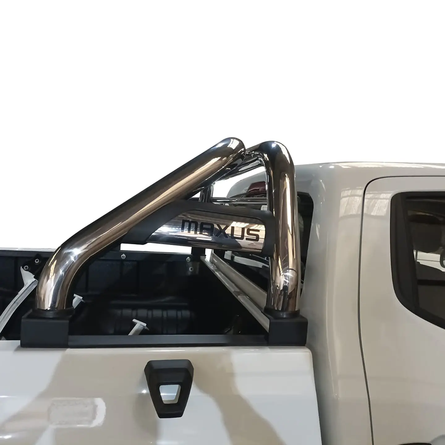 Barra Antivuelco Acero Inoxidable Maxus T60 | Luz de Freno y Base para Lona | Kangaroo Chile 4