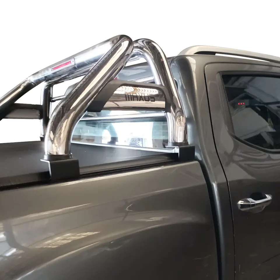 Barra Antivuelco Acero Inoxidable Maxus T60 | Luz de Freno y Base para Lona | Kangaroo Chile 5