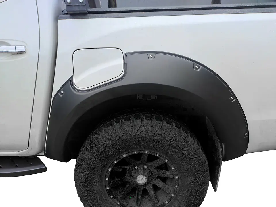Extensiones de Tapabarro | Estilo Militar Liso | Nissan Navara 2021-2022 | Kangaroo Chile 6