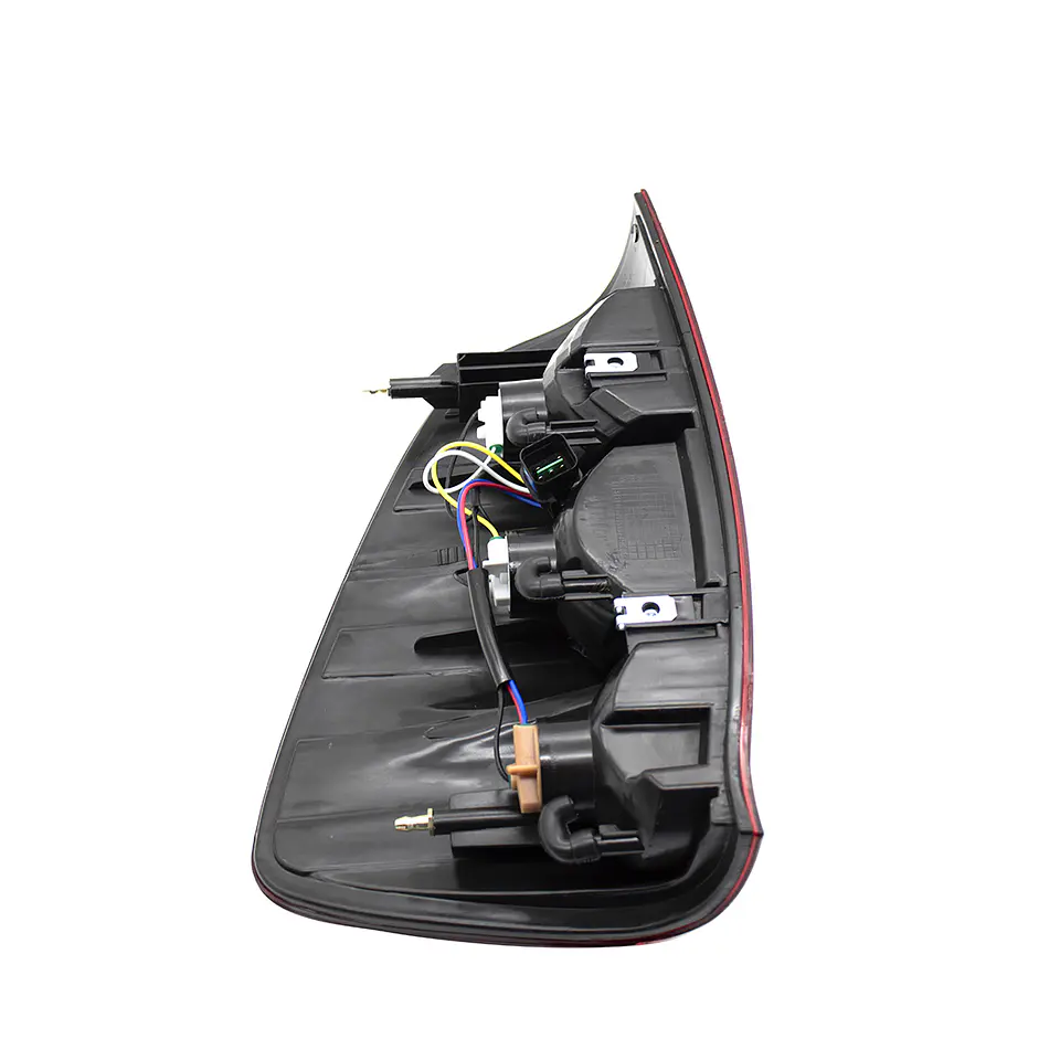 Farol Trasero Izquierdo Wingle 5 2014-2023 | Policarbonato y ABS 6