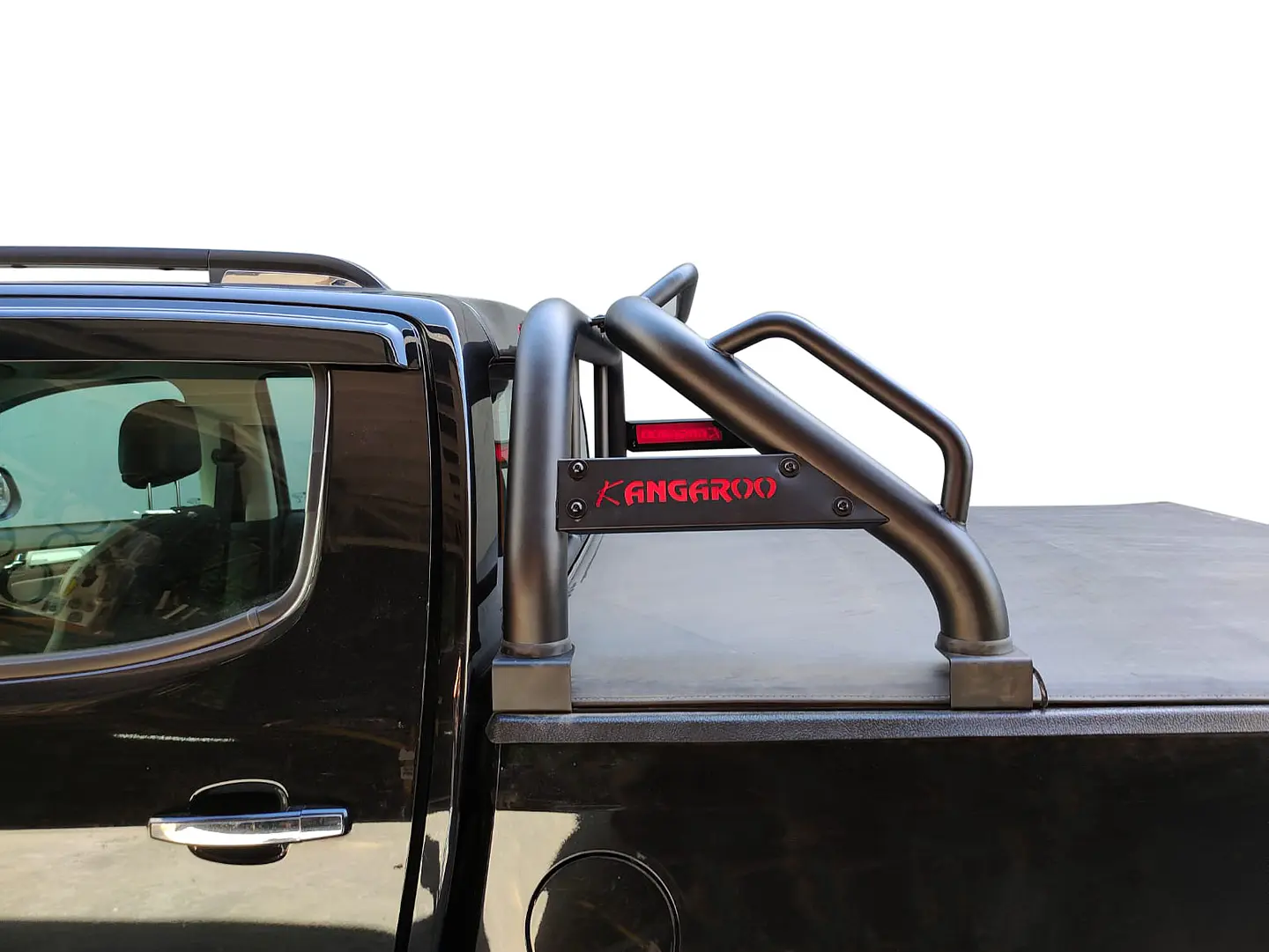 Barra Antivuelco Fierro Toyota Hilux 2016–2024 | Luz de Freno y Base para Lona | Kangaroo Chile 6
