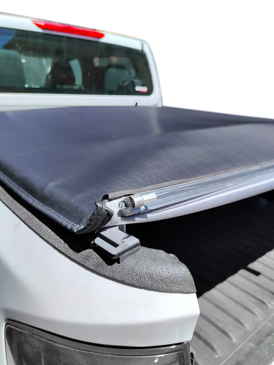 Lona Marítima Nissan NP300 | Cubre Pickup  con Marco de Aluminio | Kangaroo Chile 8