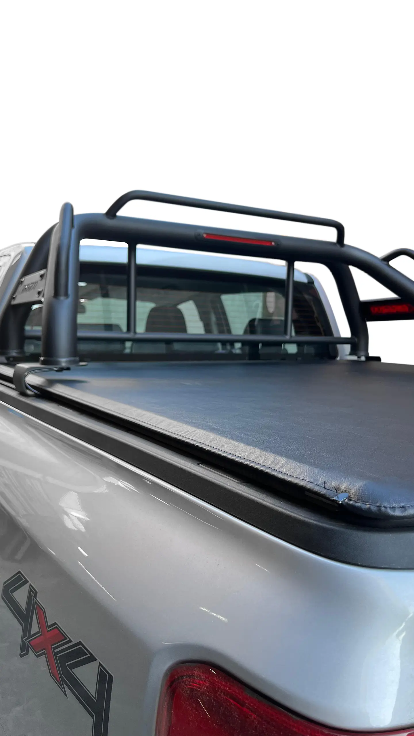 Lona Marítima Tapacarga Ford Ranger XLT 2024+ | Marco y Barras de Aluminio | Incluye Kit de Instalación | Kangaroo Chile 11