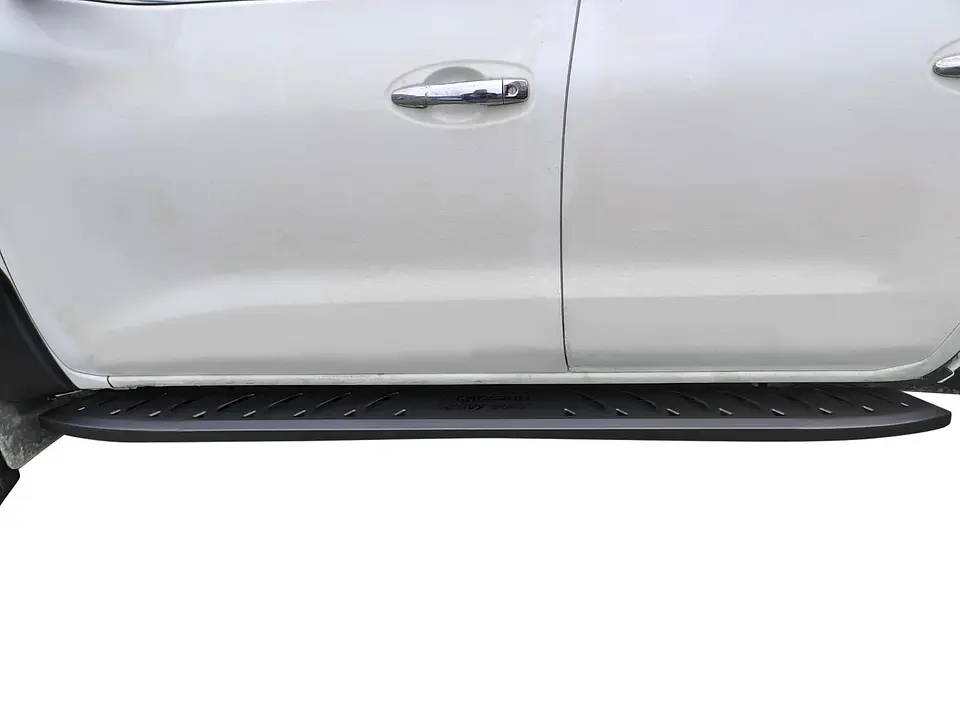 Juego de Pisaderas Shark Heavy Duty | Nissan NP300 2016-2020 | Kangaroo Chile 9