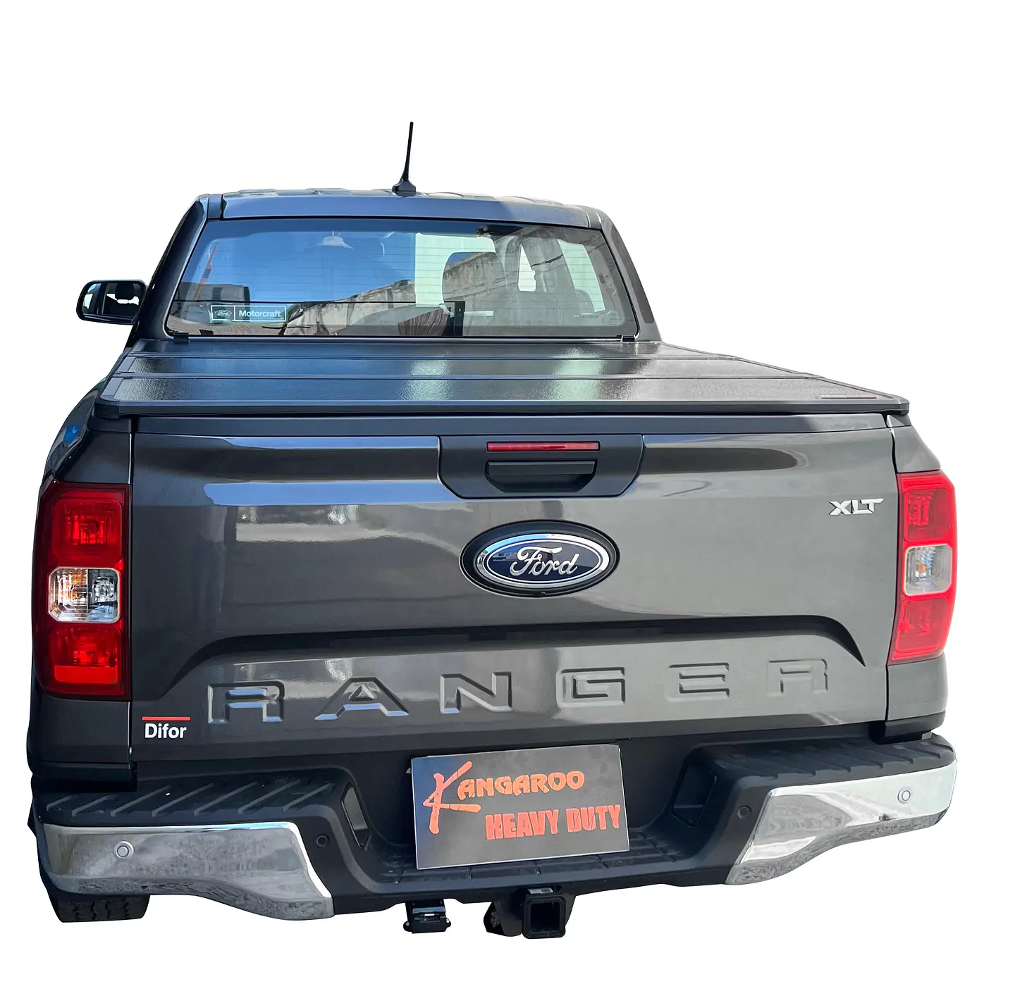 Tapa Rígida TRIFOLD Ford Ranger 2024+ | Alta seguridad y diseño resistente 5