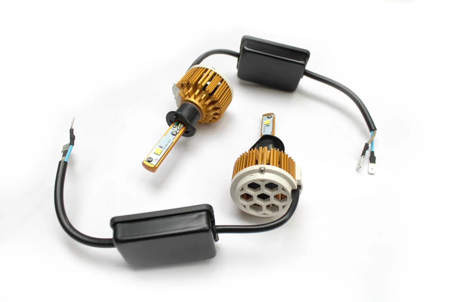 Par de Luces LED H3 para Vehículos – 36W, 3800LM, Blanco 6500K 3