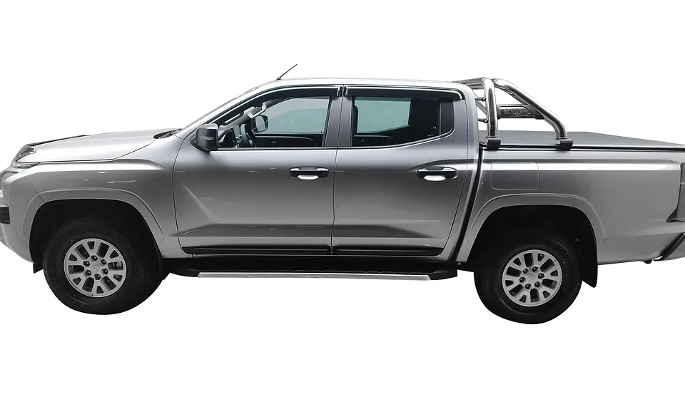 Set Aletas Bota Agua Mitsubishi 2024+ ABS Negro – Instalación Fácil con Cinta 3M y Logo Incluido 9