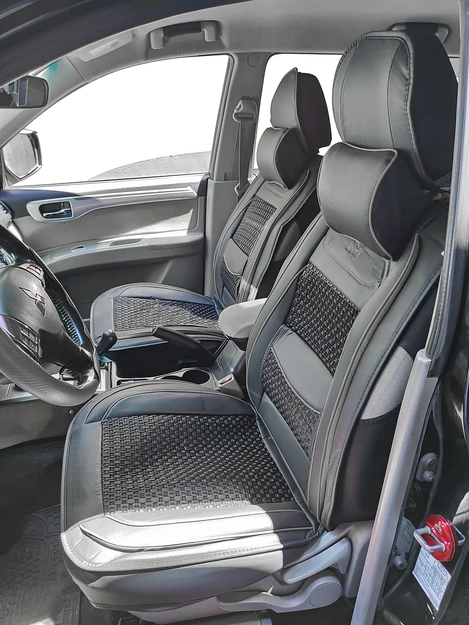 Cubre Asiento Ecocuero Universal para Camioneta Cabecera Memory Foam Negro 5