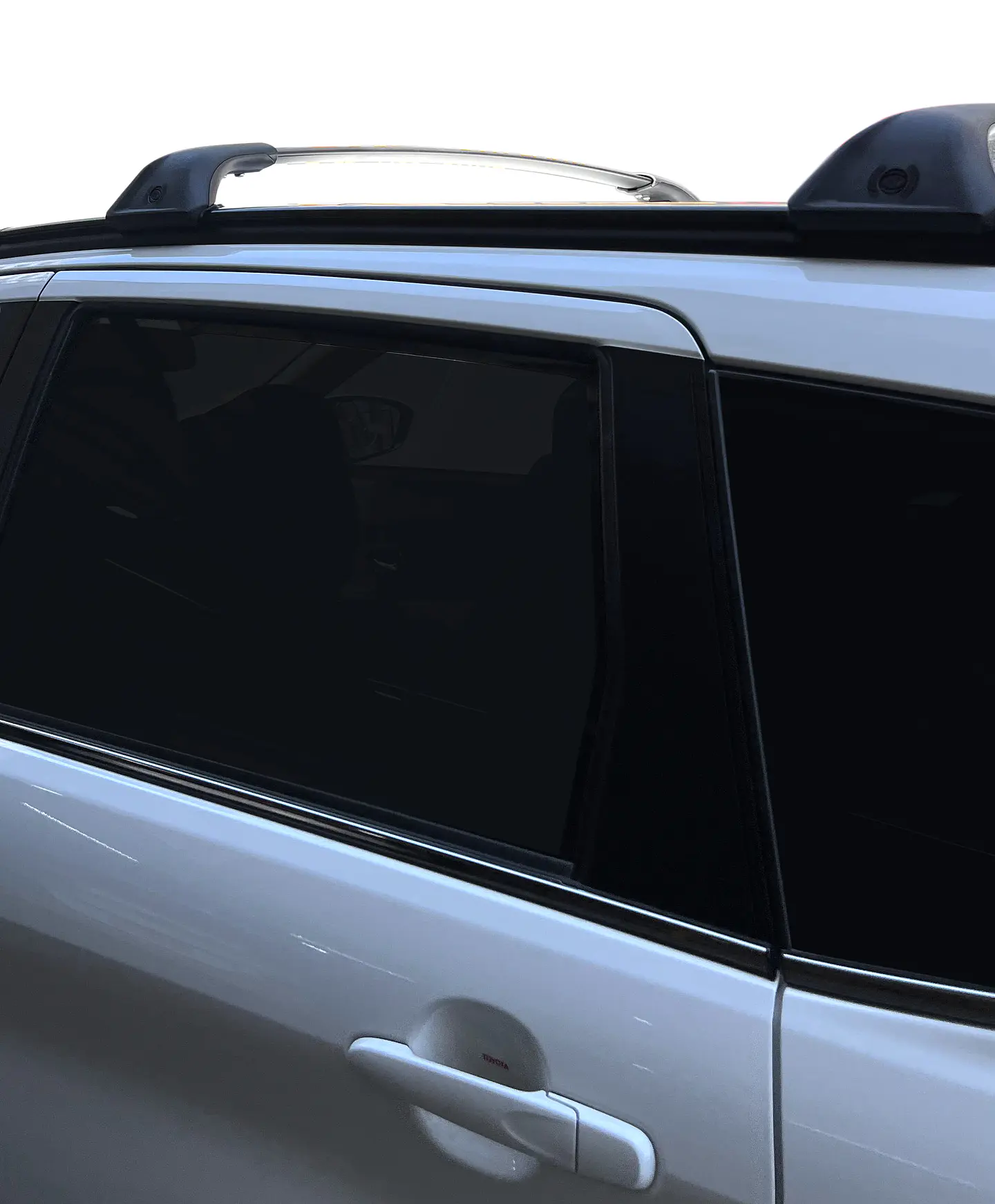 Barras de Techo Transversales Toyota Rush 2021-2023 | Aluminio Negro 75kg | Kangaroo Chile 7