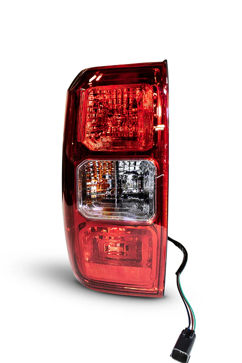 Farol Trasero Ford Ranger 2024+ Halógeno