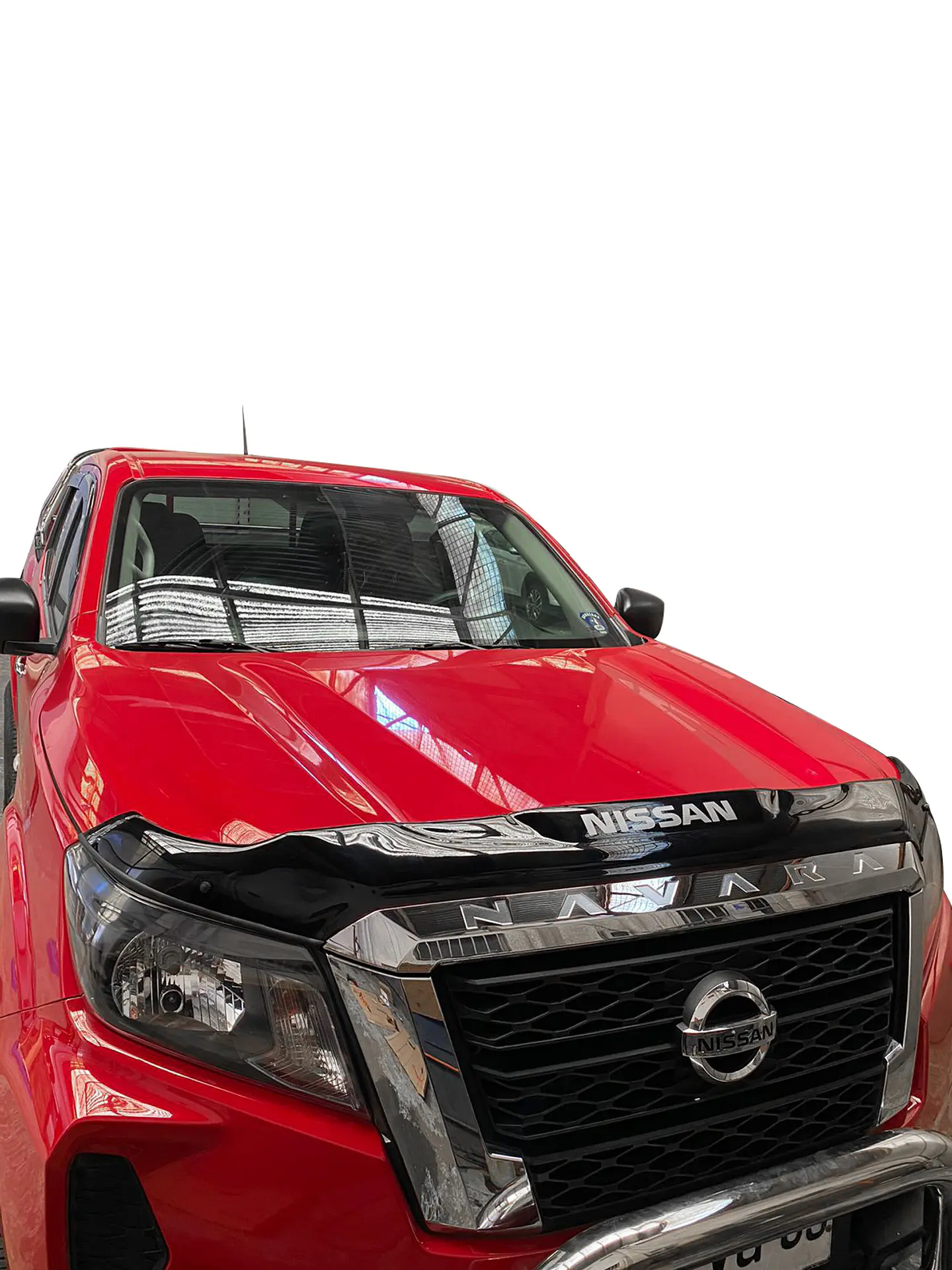 Deflector de Capot Nissan Navara 2021+ | Protector de Capó en ABS Negro sin Perforación 8
