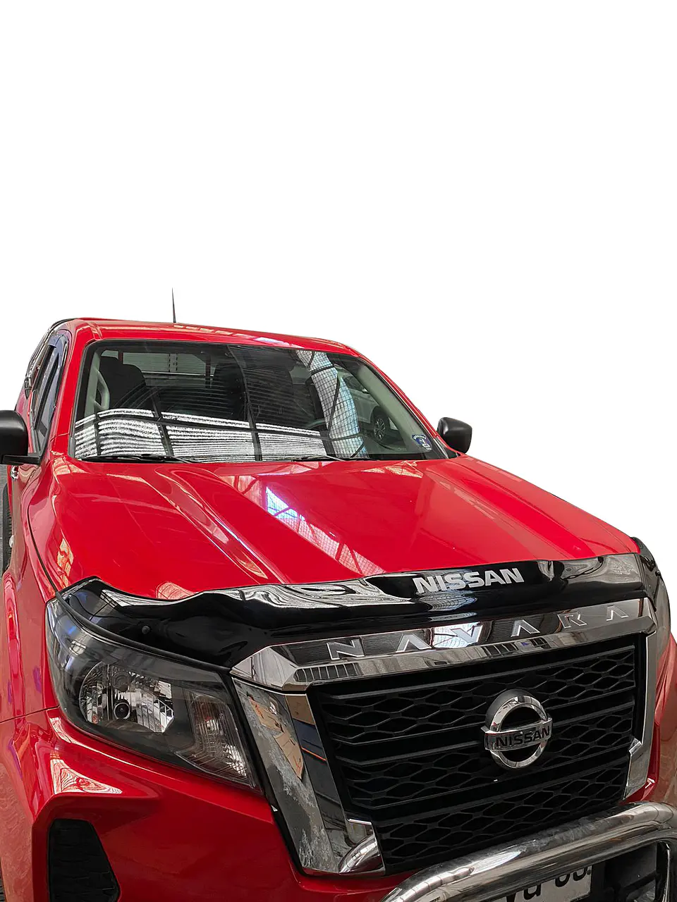 Deflector de Capot Nissan Navara 2021+ | Protector de Capó en ABS Negro sin Perforación 8