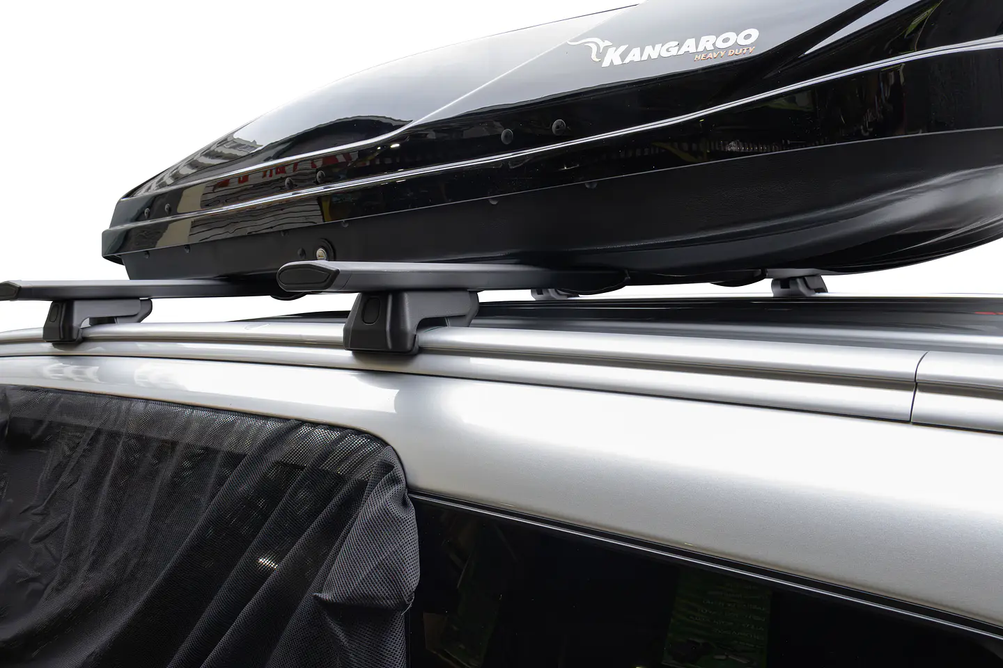 Barra de Techo Transversal de Fierro para Carga Pesada – Soporta Hasta 80 kg por Barra 8