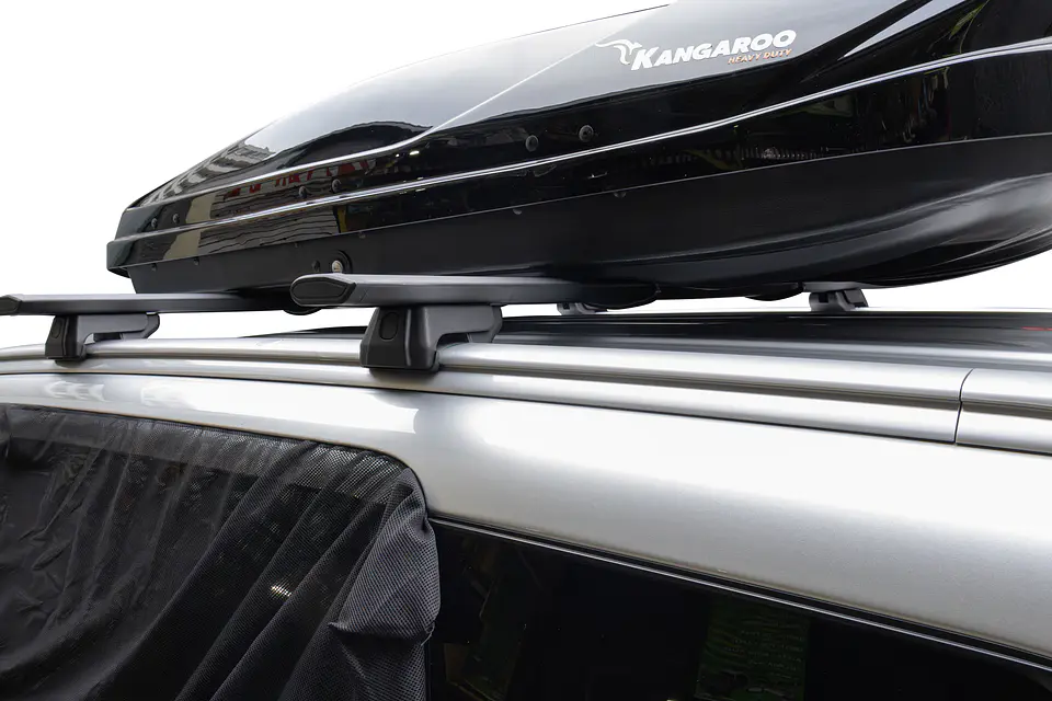Barra de Techo Transversal de Fierro para Carga Pesada – Soporta Hasta 80 kg por Barra 8