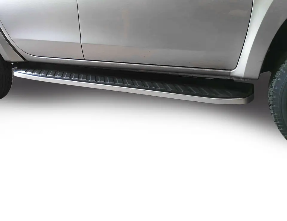 Pisaderas Modelo Aluminio | Mitsubishi L200 2025+ | Kangaroo Chile 7