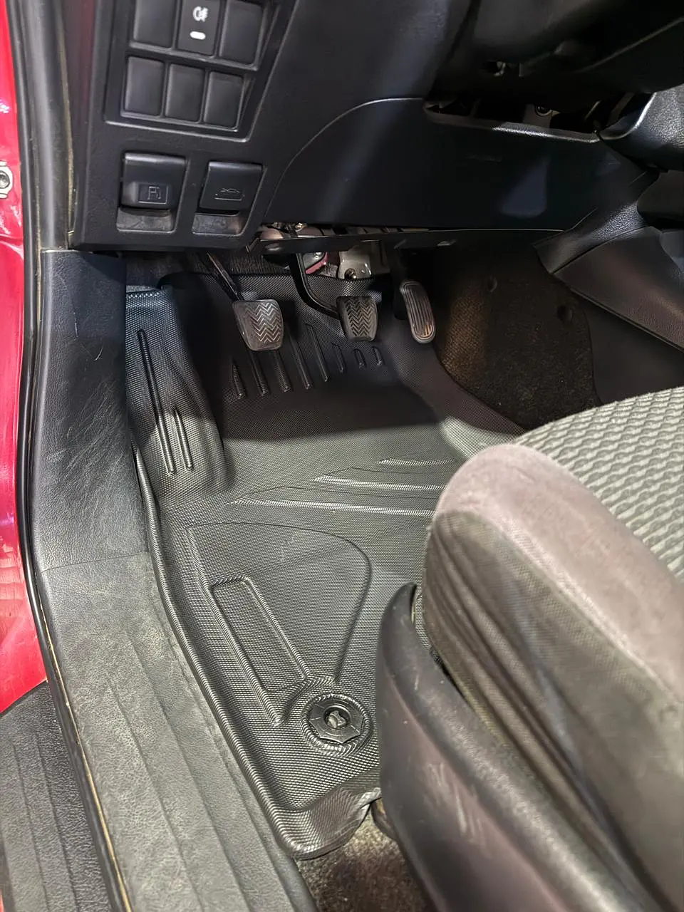 Piso de Calce Perfecto Nissan Navara NP300 2021–2024 7